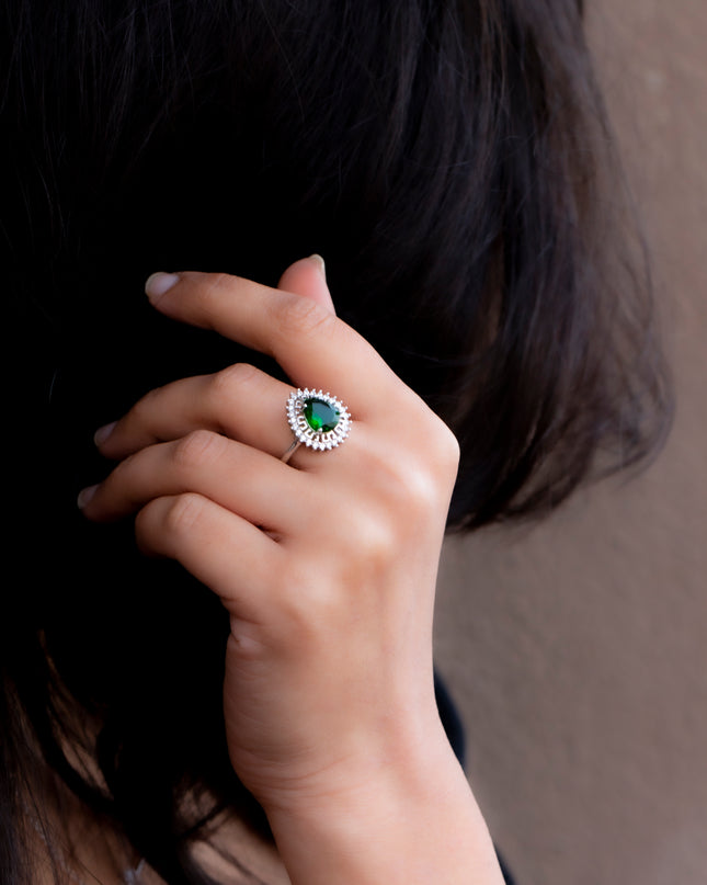 Silver Zircona Bijou Pear Emerald Ring